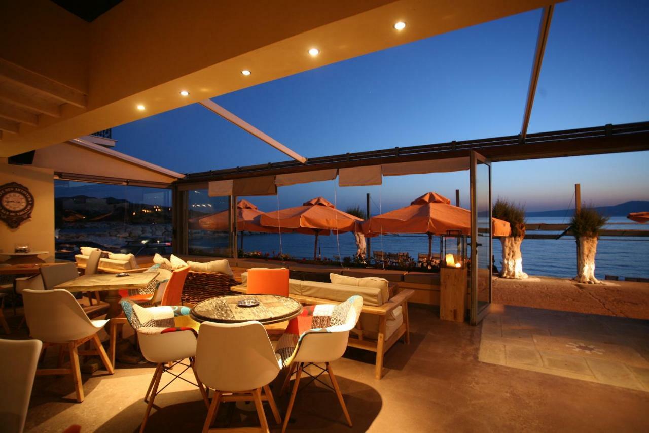 Agali 1 Mesonet In Front Of The Sea Apartment Akrogiali ภายนอก รูปภาพ